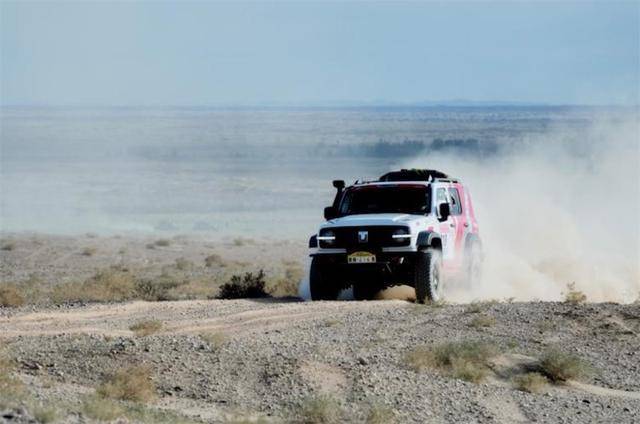 跑完敦耐赛, 赛前还在网, 都一样 跑完敦耐赛, 赛前还在网, 都一样