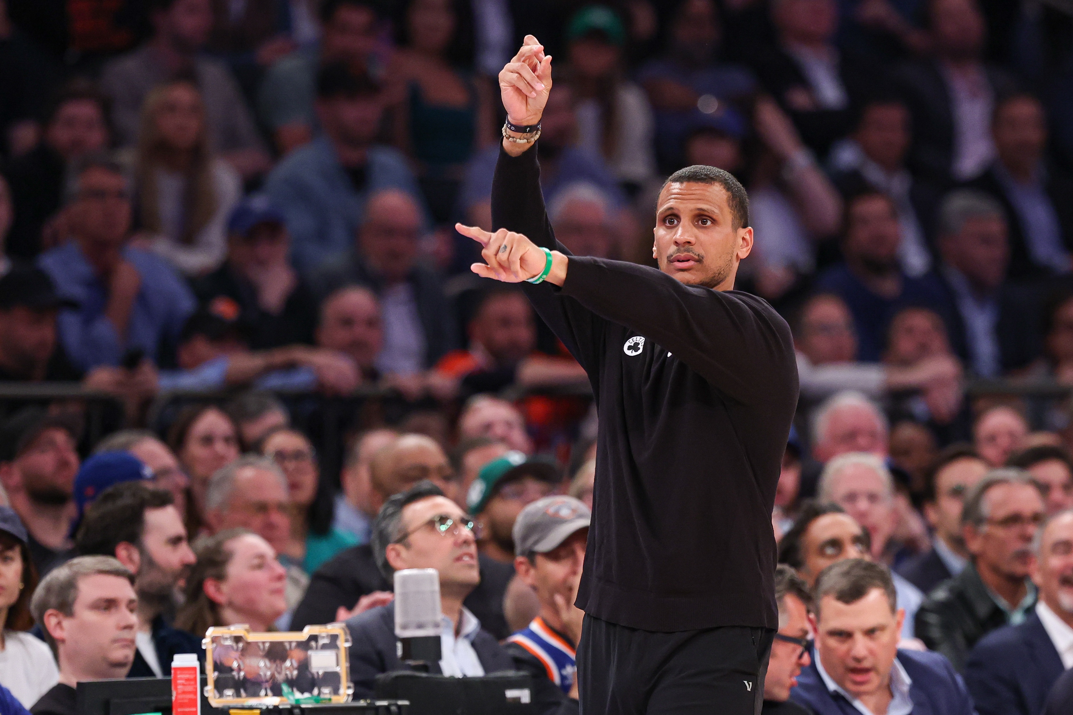 前几个赛季, 而本赛季球 前几个赛季, 而本赛季球