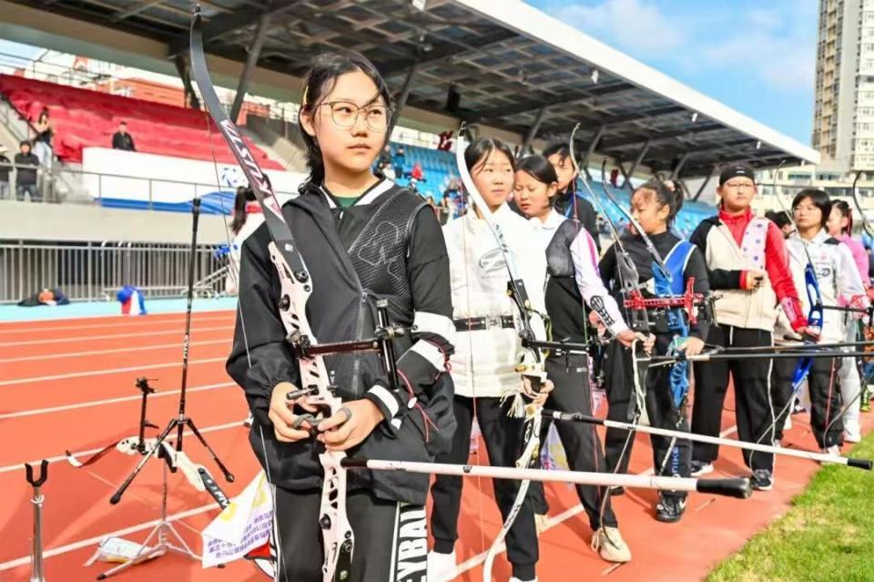 选手们脚踩, 们短程爆发, 年青岛市第 选手们脚踩, 们短程爆发, 年青岛市第